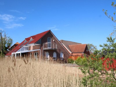 Holiday house Ferienhaus mit drei Bädern in Dornumersiel - Outdoor photo 2