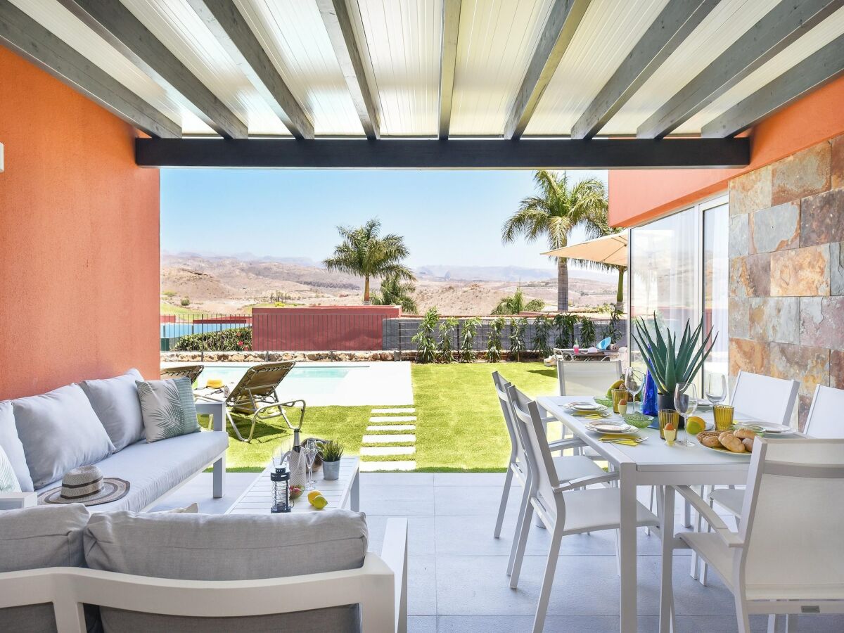Holiday park Villa in Salobre with Heated Pool & Panoramic Views - Outdoor photo 3