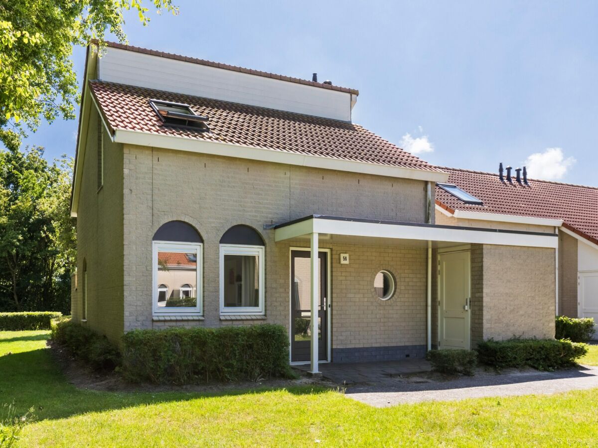 Holiday park Bungalow in Zeeland near the Beach - Outdoor photo 2