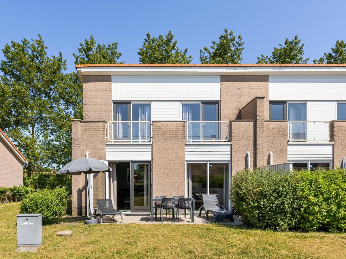 Holiday park Ferienhaus in Zeeland nahe der Küste