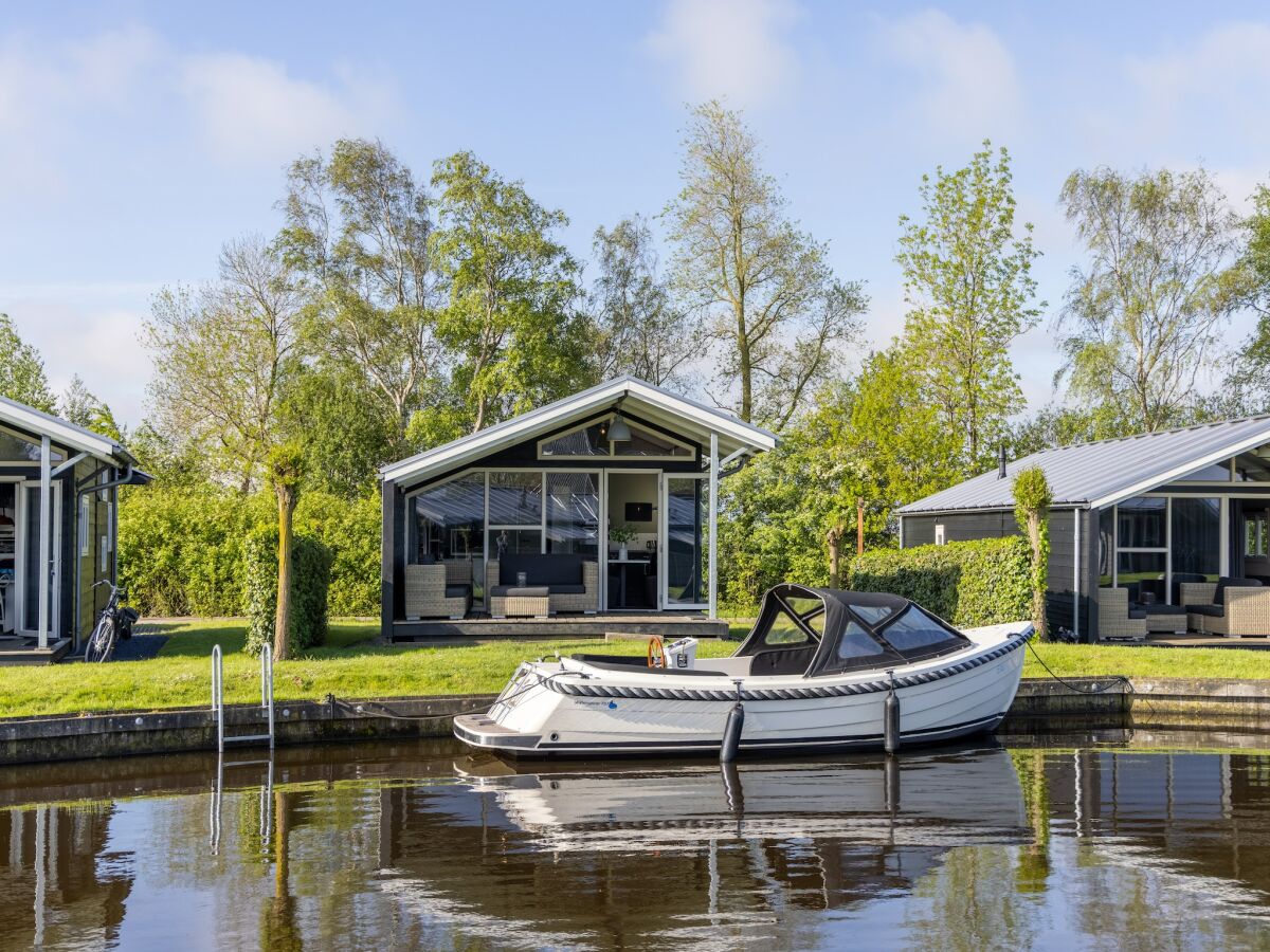 Holiday park Modern chalet near Lake Sneek