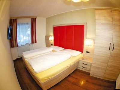 Apartment Apartment in Val Gardena near Ski Slopes - Features photo 6