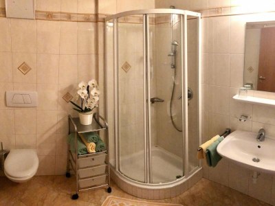 Apartment Wohnung in Goldrain mit Pool und Bergblick - Outdoor photo 17