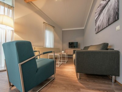 Holiday park Chalet by Dutch Coast with Private Garden - Features photo 15