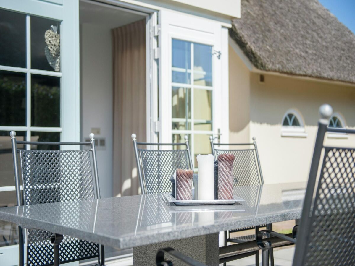 Holiday park Villa in Domburg near North Sea Beach - Outdoor photo 4
