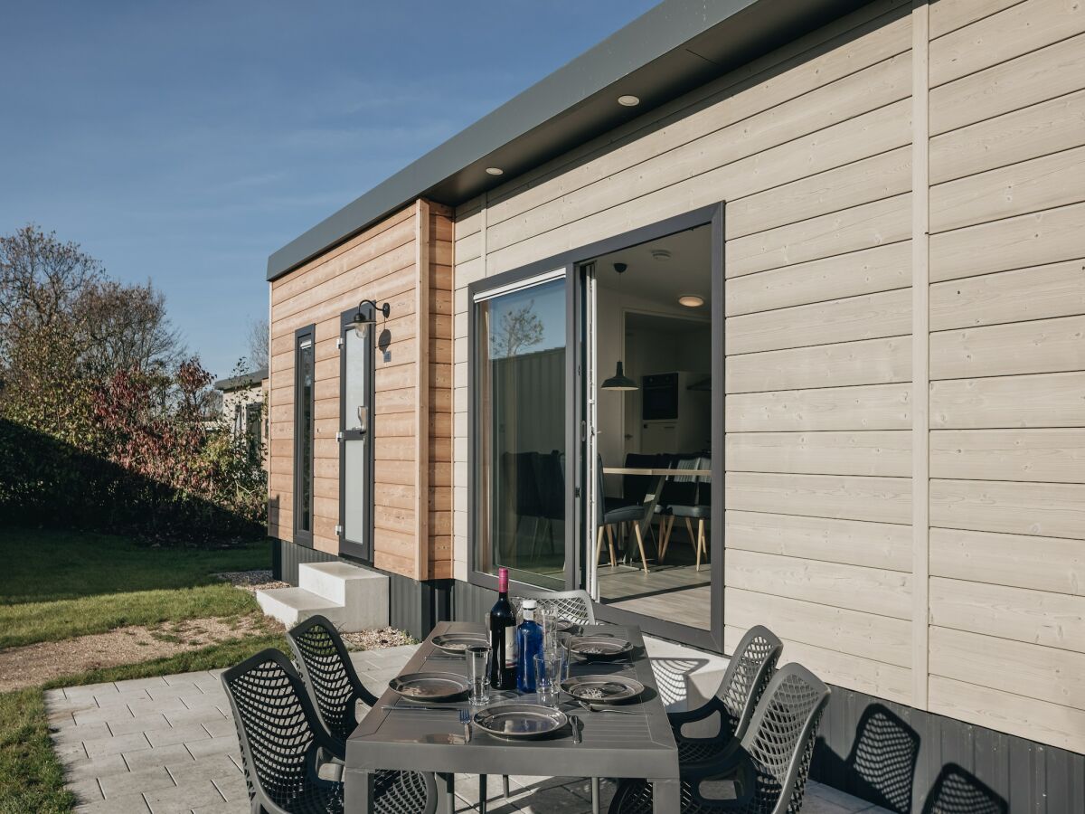 Holiday park Chalet near Dutch Beaches and Town Center - Outdoor photo 2