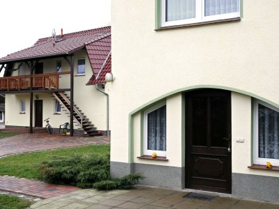Holiday apartment No. 4 "Am Gurkenradweg" - Outdoor photo 2