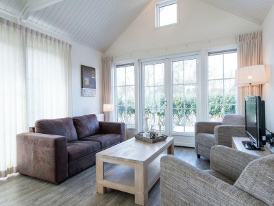 Holiday park Hollum Family Holiday Home in Ameland - Holiday park