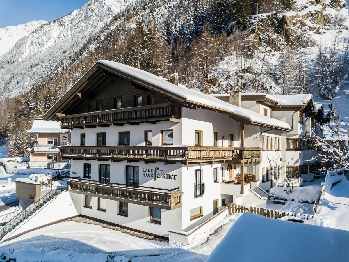 Apartment Apartment in Sölden near Giggijochbahn - Outdoor photo 3