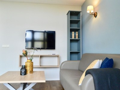 Holiday park Bungalow in 's-Gravenzande with Nautical Charm - Features photo 9