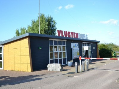 Holiday park Bungalow in South Holland with Unique Design - Outdoor photo 31