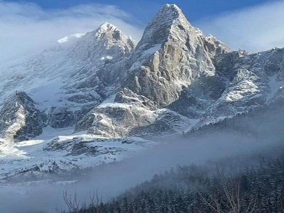 Holiday park Chalet in French Alps with Stunning Views - Environment photo 17