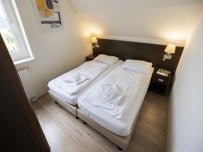 Holiday park Lakeview Villa with Pool - Features photo 20