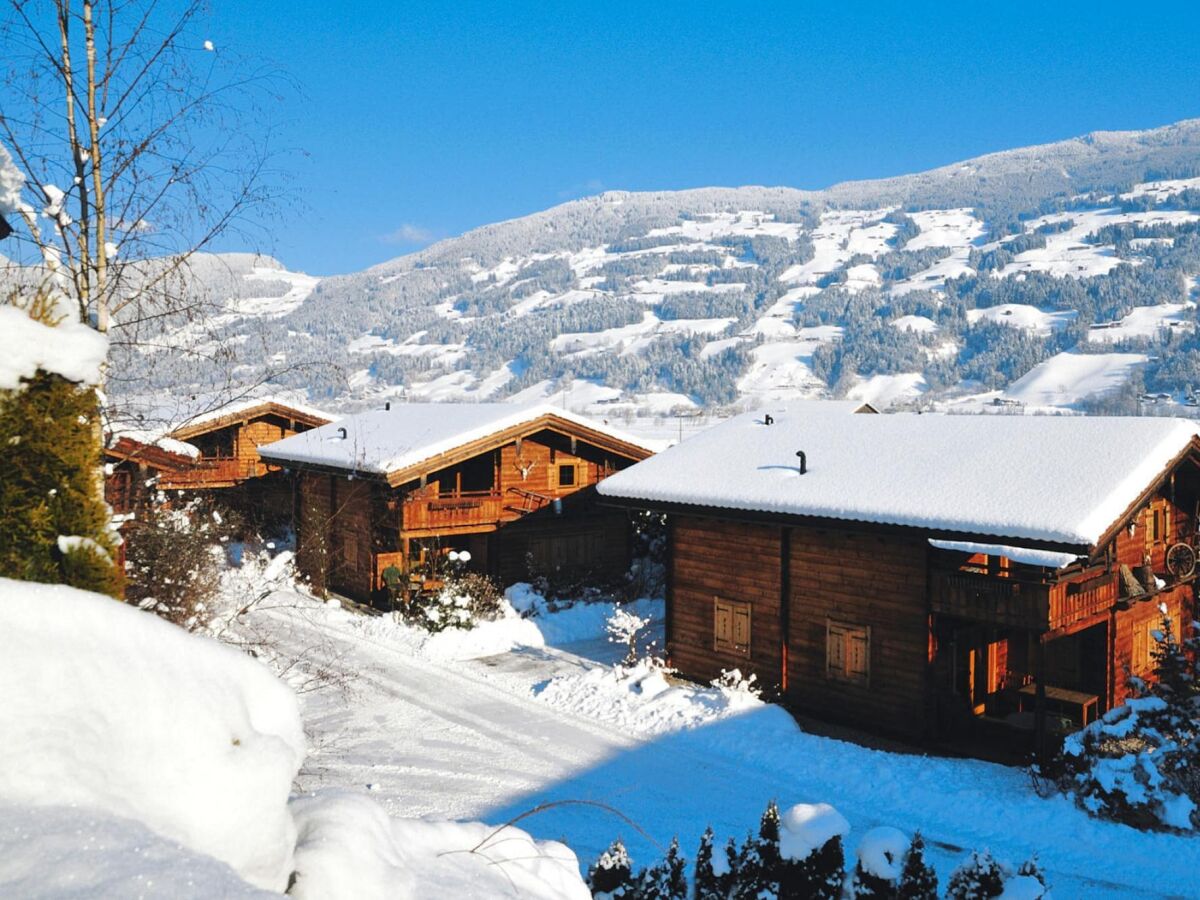 Holiday park Chalet in Fügen near Spieljochbahn Lift - Outdoor photo 5
