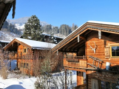 Holiday park Chalet in Fügen near Spieljochbahn Lift - Outdoor photo 7