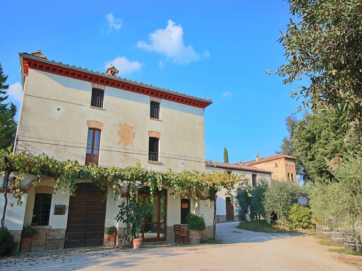 Farmhouse Farmhouse in Umbertide near Golf Club