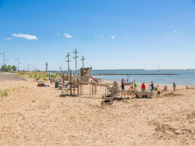 Holiday park Villa in Hellevoetsluis near North Sea Beach - Environment photo 17