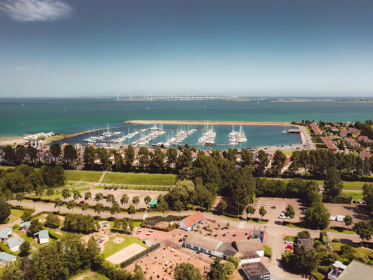 Holiday park Ferienhaus in Kamperland am Strand - Outdoor photo 5