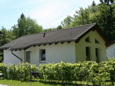 Holiday park Bungalow in der Eifel am Waldrand in Volcanic Eifel - Holiday park