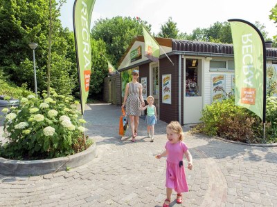 Holiday park High-End Villa Nestled in Greenery - Outdoor photo 33