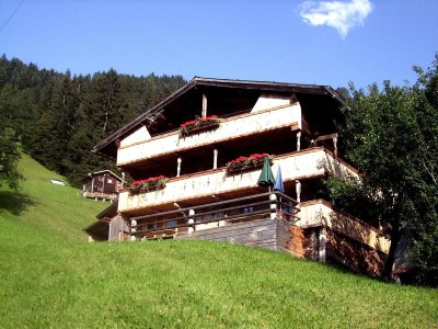 Alpine hut Feldlhütte in Ramsau i. Z. - Alpine hut