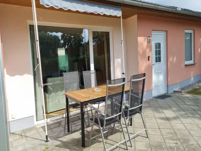 Bungalow Reihenhaus am Groß Labenzer See, Klein Labenz - Outdoor photo 2