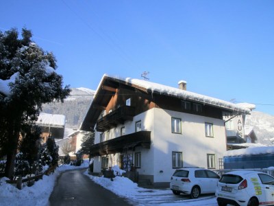 Holiday house Chalet in Fügen bei Spieljochbahn - Outdoor photo 5