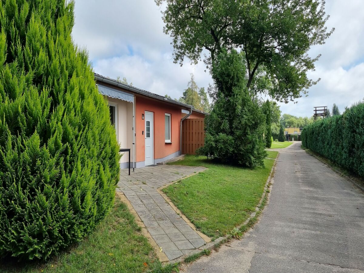 Bungalow Reihenhaus am Groß Labenzer See, Klein Labenz - Outdoor photo 2