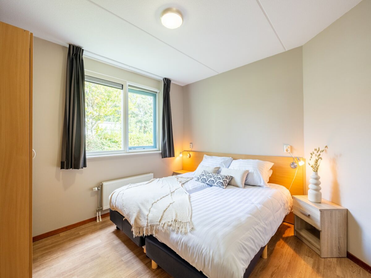Holiday park Villa in Netherlands with Private Jetty - Features photo 4