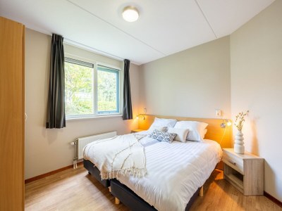 Holiday park Villa in Netherlands with Private Jetty - Features photo 4
