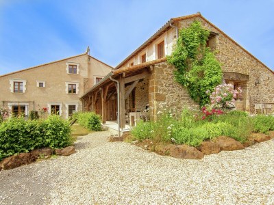 Holiday park Gemütliches Ferienhaus in Roussines, Dordogne - Outdoor photo 9