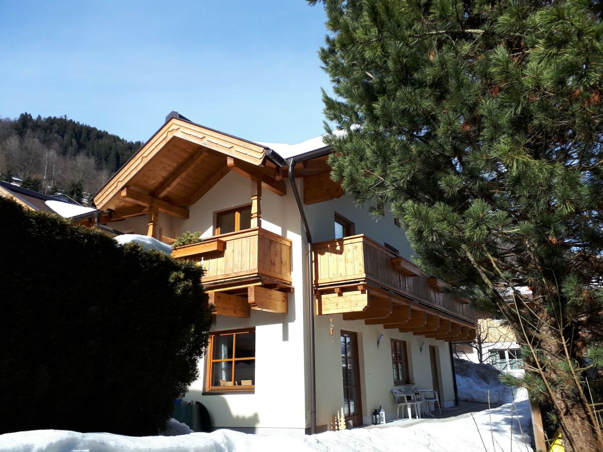 Apartment Apartment in Bramberg near Ski Lift & Wildkogel - Outdoor photo 4