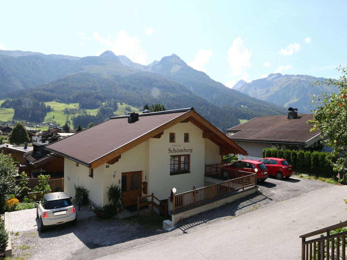 Apartment Apartment in Bramberg near Ski Lift & Wildkogel - Outdoor photo 5