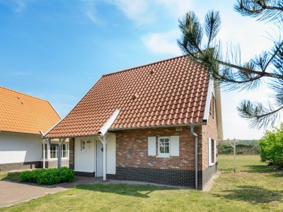 Holiday park Villa in Arcen with Free Access to Thermal Spa - Outdoor photo 3
