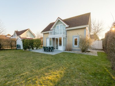 Holiday park Villa in De Banjaard with Sauna in Kamperland - Holiday park