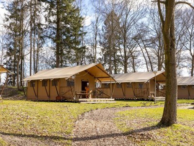 Holiday park Charming Safari Tent by the Lake - Outdoor photo 2