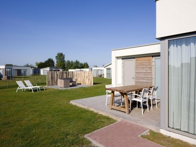 Holiday park Bungalow at Nieuwvliet Bad Beach Resort - Outdoor photo 2
