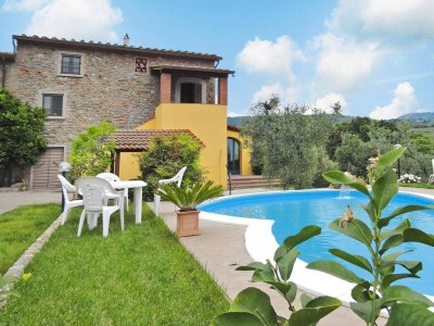 Holiday park Villa in Vinci with Private Pool & Vineyard Views in Lamporecchio - Holiday park