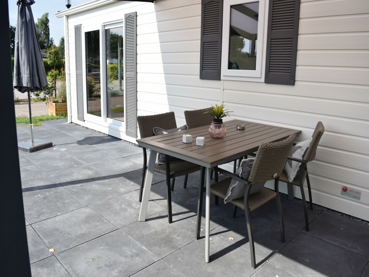 Holiday park Chalet Retreat Near Forest - Outdoor photo 4