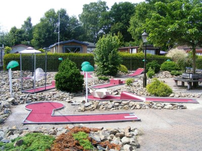 Holiday park Bungalow in Netherlands with Flexible Group Space - Outdoor photo 25
