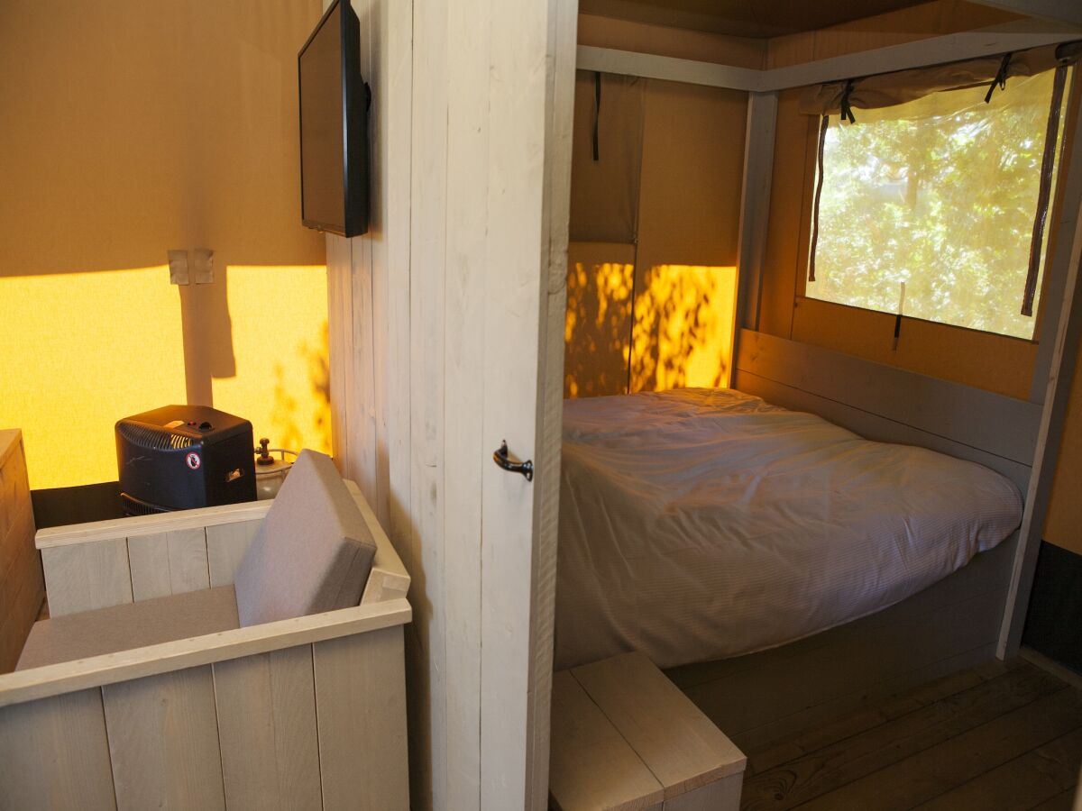 Holiday park Safari Tent in Nature with Private Facilities - Features photo 4