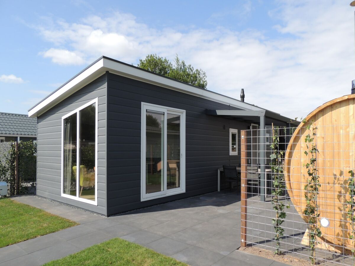 Holiday park Chalet in Niederlande mit privater Sauna - Outdoor photo 2