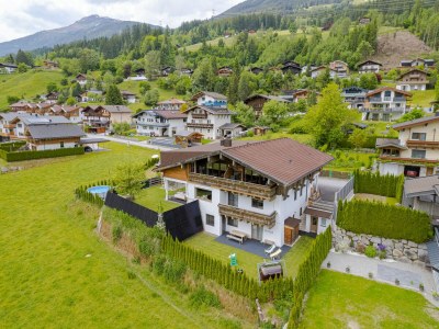 Holiday park Chalet in Neukirchen mit Bergblick in Nationalpark Hohe Tauern - Holiday park