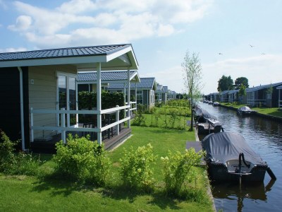 Holiday park Lakeside Cottage with Boat - Outdoor photo 12