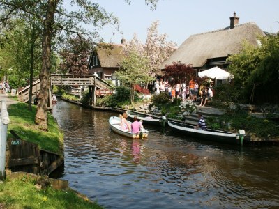 Holiday park Sunny Giethoorn Cottage - Environment photo 7