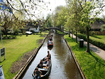 Holiday park Sunny Giethoorn Cottage - Environment photo 8