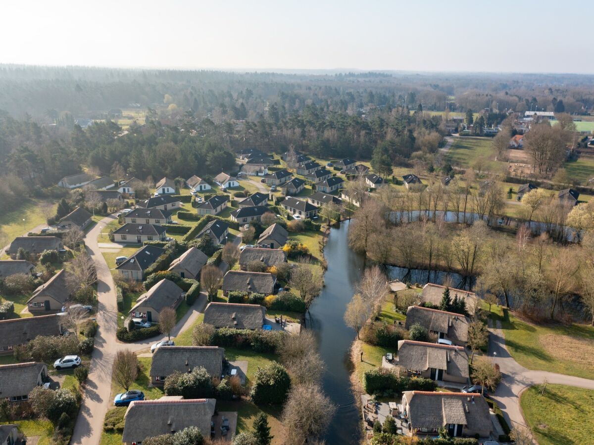 Holiday park Bungalow in Veluwe mit Infrarotsauna - Outdoor photo 2