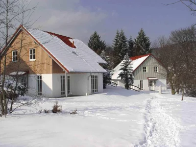 Holiday park Ferienhaus in Wernigerode mit Gemeinschaftspool - Outdoor photo 4