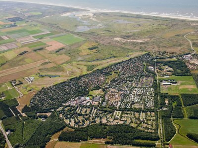 Holiday park Ferienhaus in Holland mit großem Garten in De Cocksdorp - Holiday park
