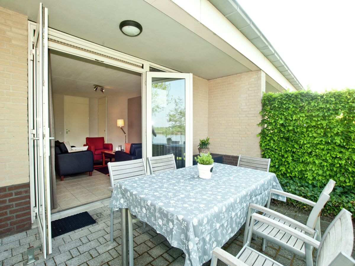 Holiday park Villa with Lake Views - Outdoor photo 2
